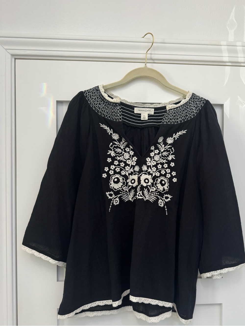 Treasure & Bond Black Blouse with White Trim